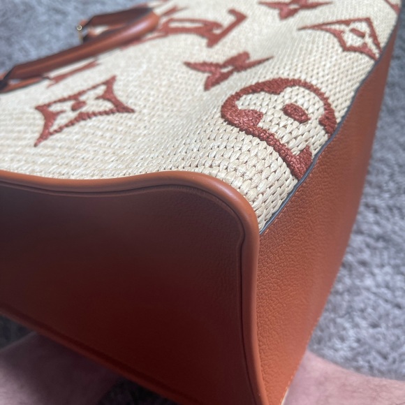 Louis Vuitton Onthego GM Tan Raffia - Picture 9 of 10